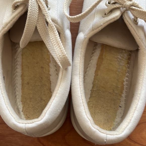 Easy Spirit women’s tan off white lace up canvas walking shoes Size 7 - Picture 7 of 10